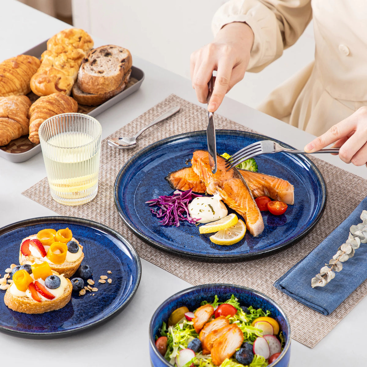 Malacasa Ceramic Reactive Glaze Dinnerware Set With Plates And Bowls